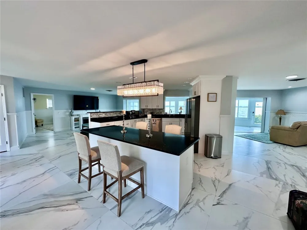 12000 W BAYSHORE DRIVE Crystal River, FL 34429