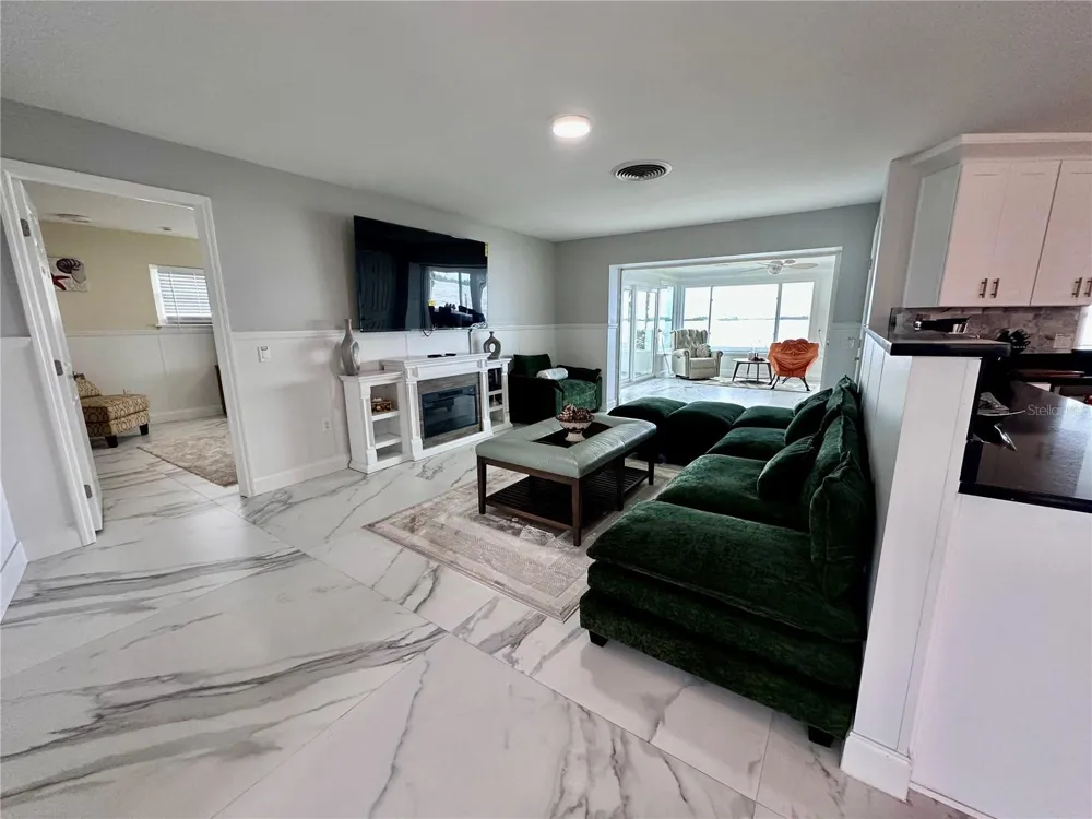 12000 W BAYSHORE DRIVE Crystal River, FL 34429