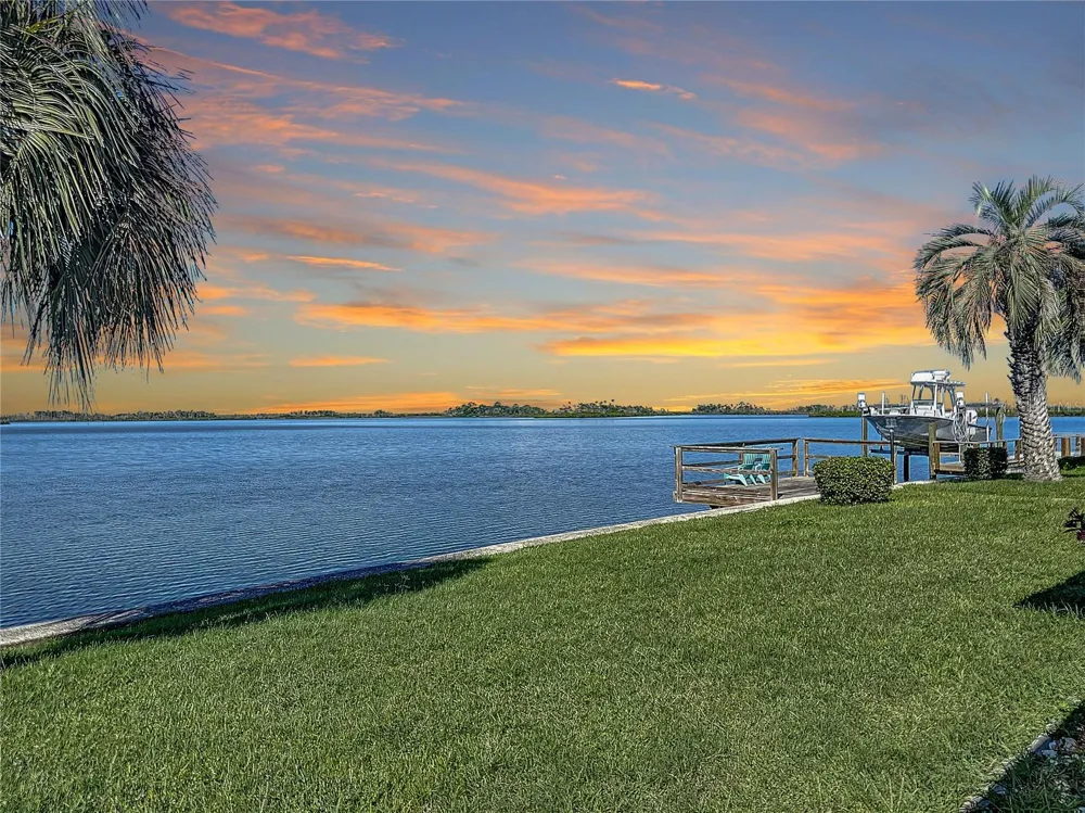 12000 W BAYSHORE DRIVE Crystal River, FL 34429