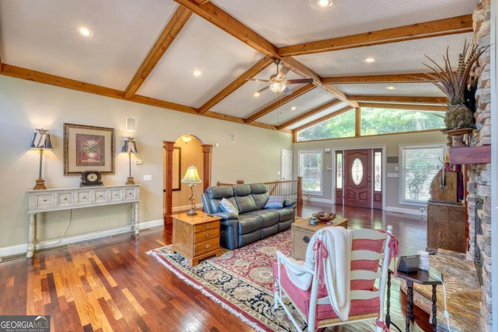 276 Lancelot LOOP Clayton, GA 30525