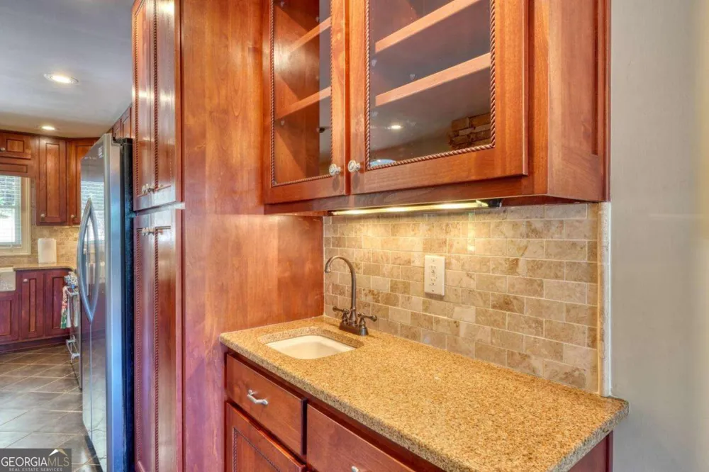 276 Lancelot LOOP Clayton, GA 30525
