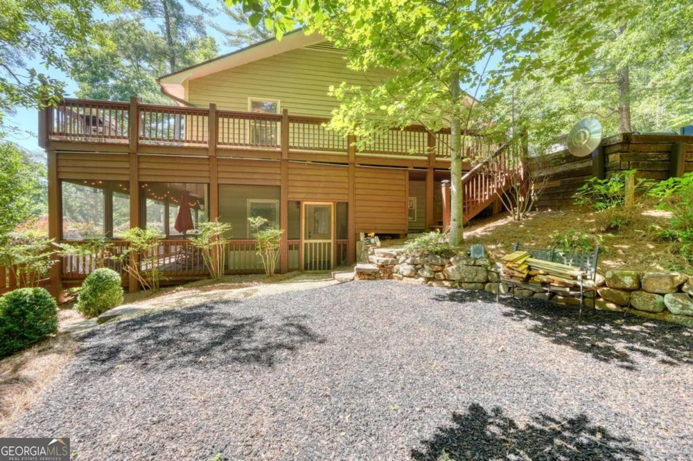 276 Lancelot LOOP Clayton, GA 30525