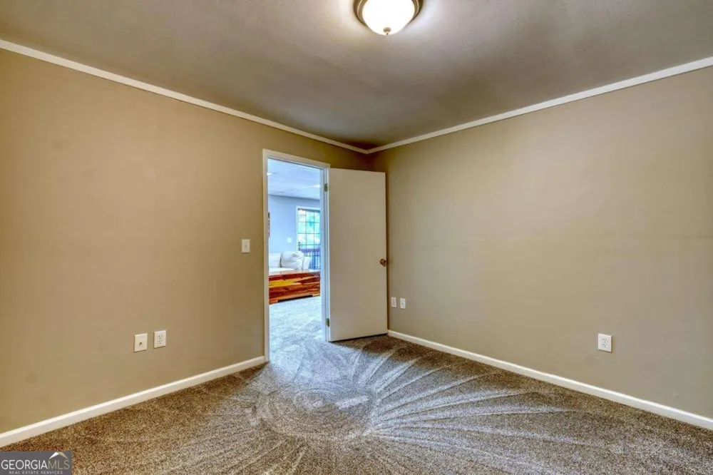 276 Lancelot LOOP Clayton, GA 30525