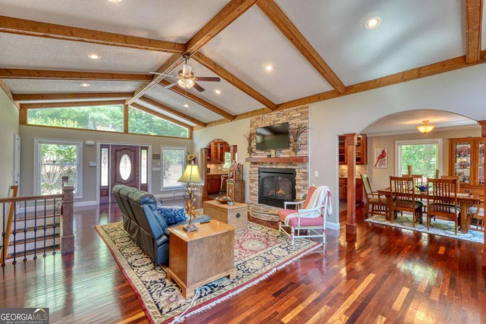 276 Lancelot LOOP Clayton, GA 30525