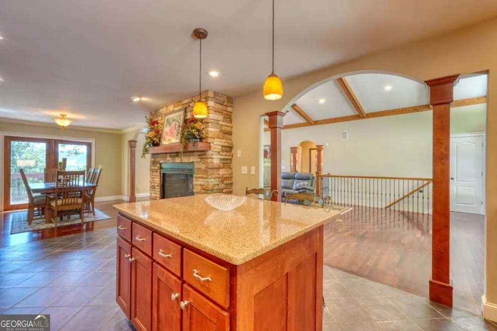 276 Lancelot LOOP Clayton, GA 30525