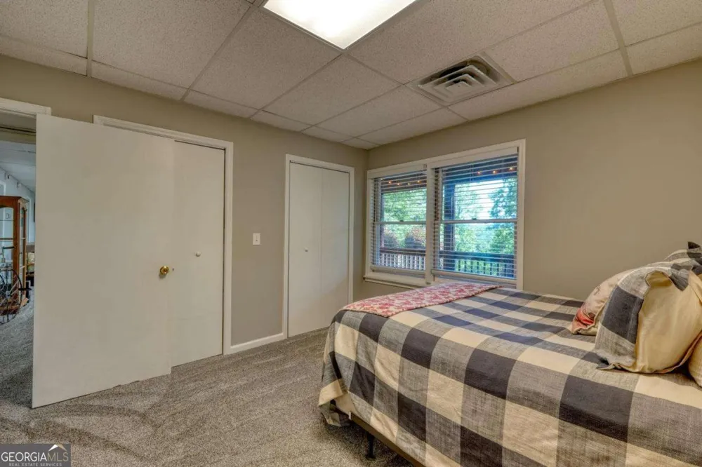 276 Lancelot LOOP Clayton, GA 30525
