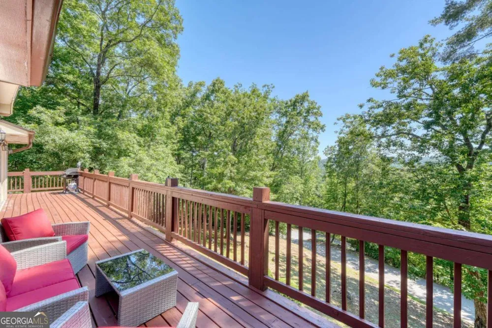 276 Lancelot LOOP Clayton, GA 30525