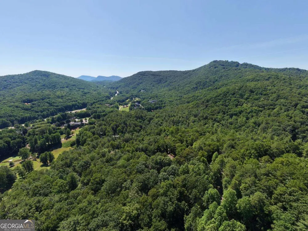 276 Lancelot LOOP Clayton, GA 30525