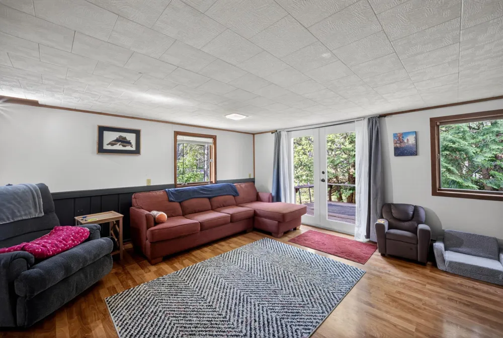 6745 Riverside Drive Finland, MN 55603