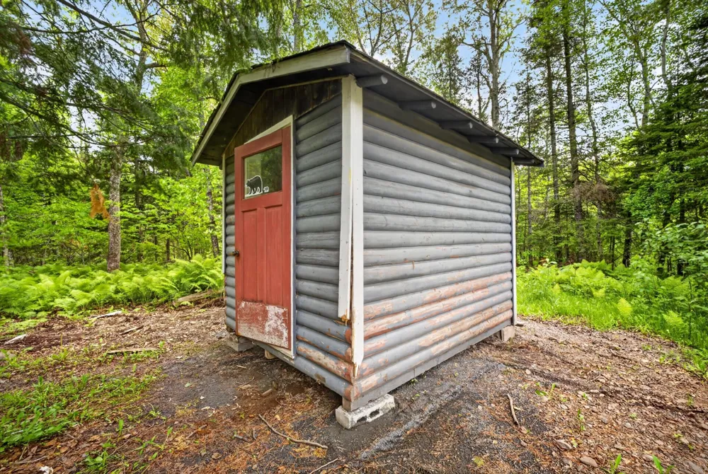 6745 Riverside Drive Finland, MN 55603