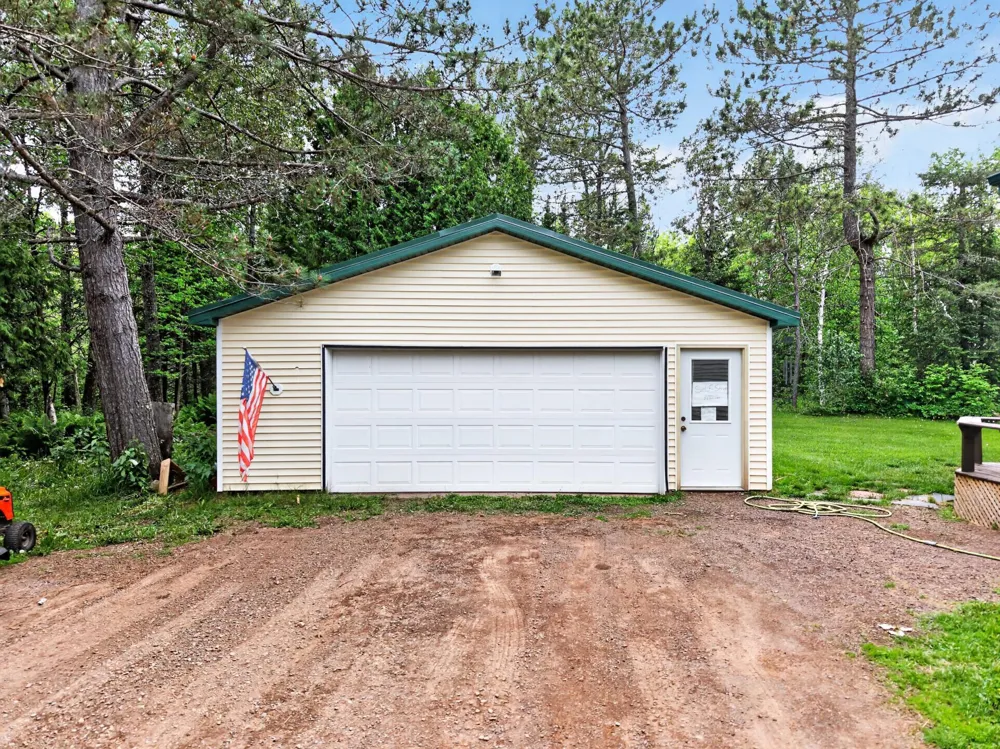 6745 Riverside Drive Finland, MN 55603