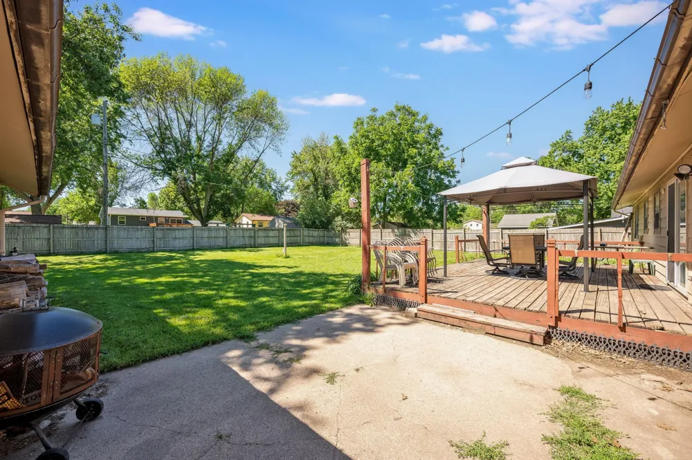 305 Maywood Avenue Eagle Lake, MN 56024