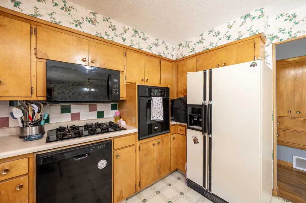 305 Maywood Avenue Eagle Lake, MN 56024