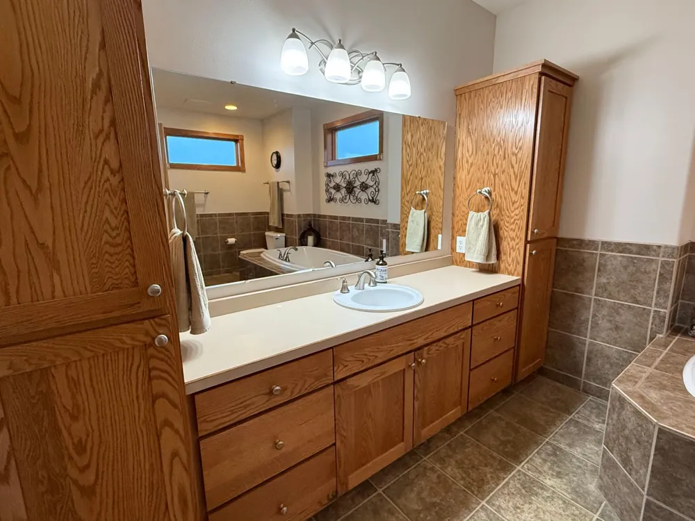 1007 6 AVENUE NE Dilworth, MN 56529