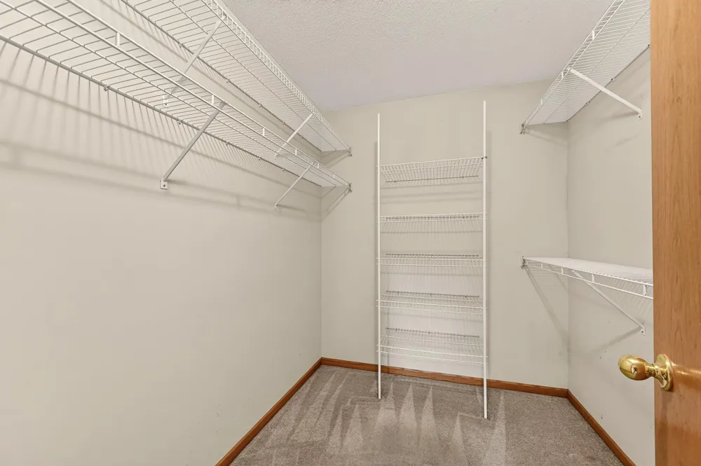 931 Pine Court NE Pine Island, MN 55963