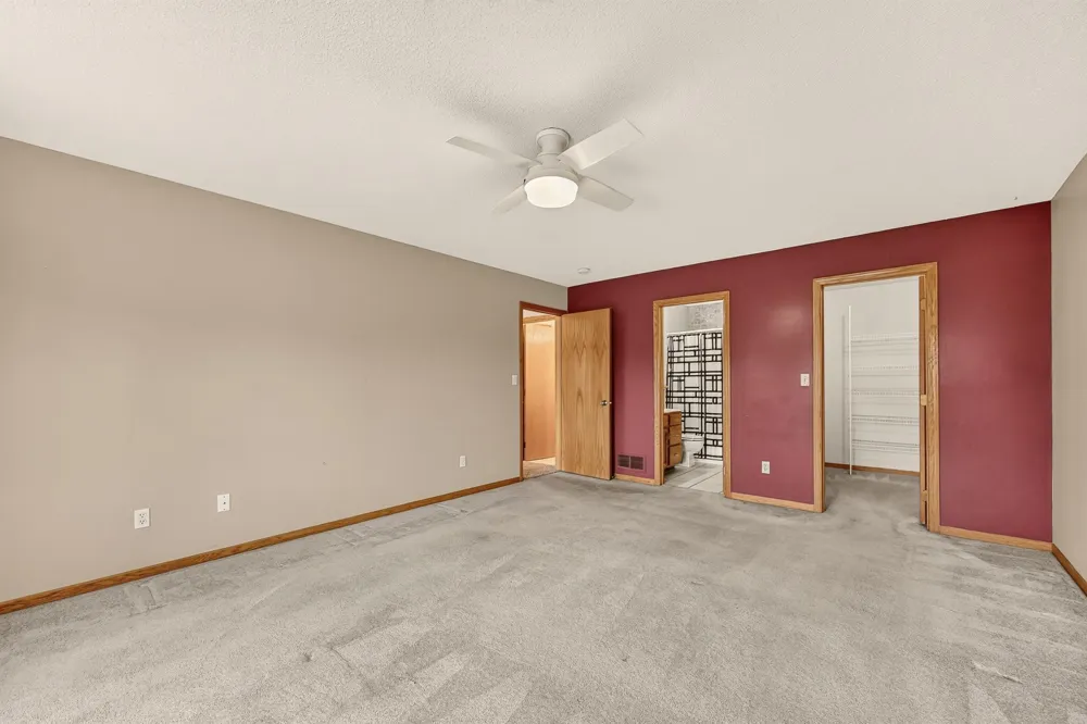 931 Pine Court NE Pine Island, MN 55963