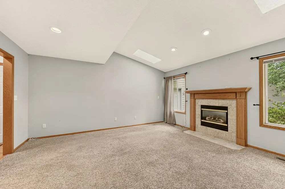 931 Pine Court NE Pine Island, MN 55963