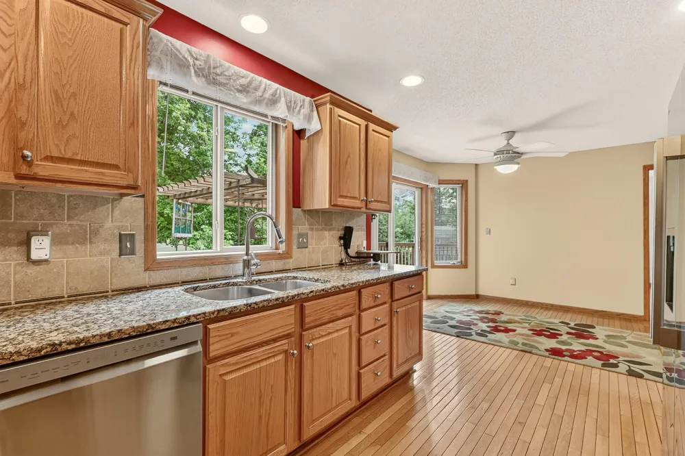 931 Pine Court NE Pine Island, MN 55963