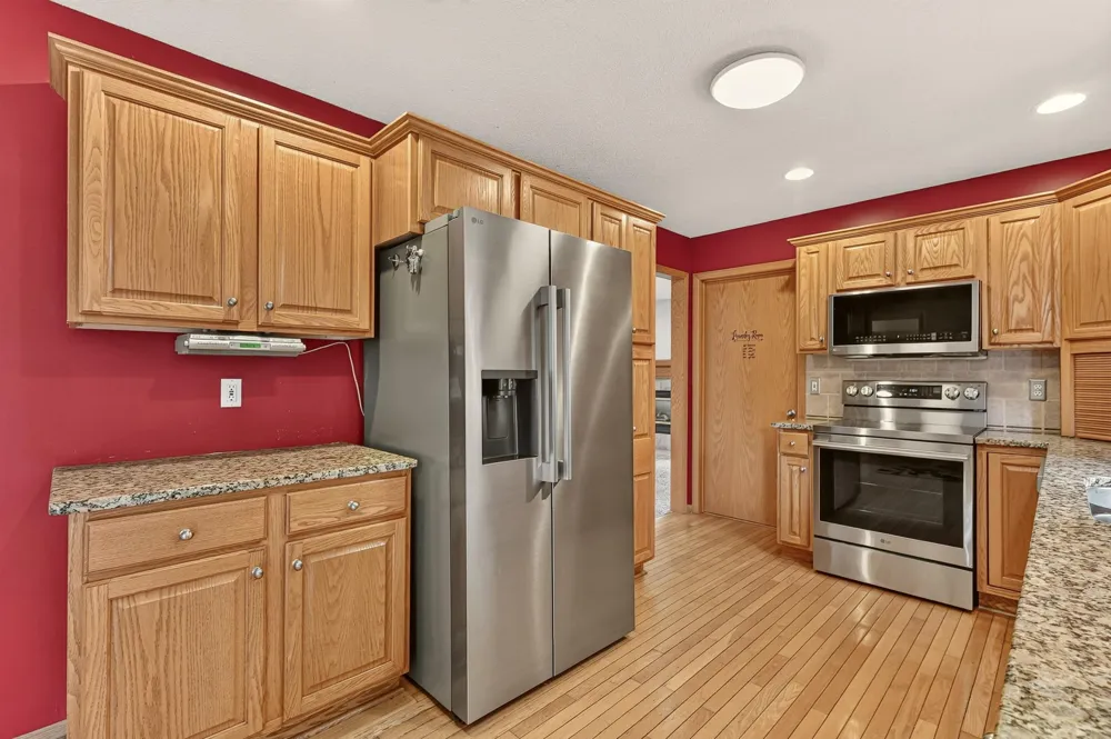 931 Pine Court NE Pine Island, MN 55963