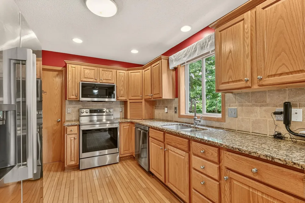 931 Pine Court NE Pine Island, MN 55963