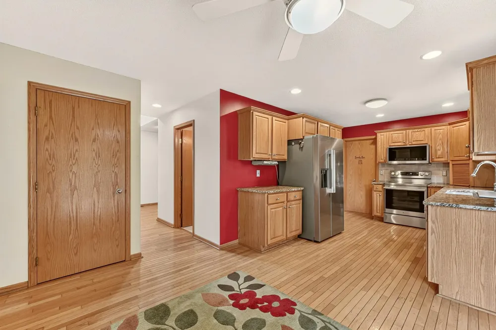 931 Pine Court NE Pine Island, MN 55963