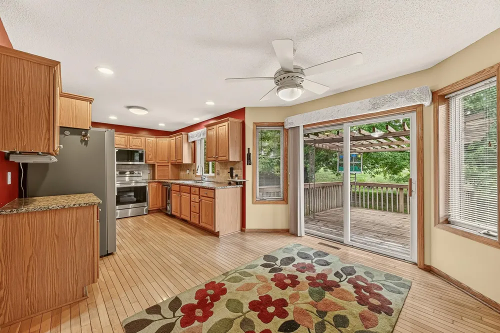 931 Pine Court NE Pine Island, MN 55963