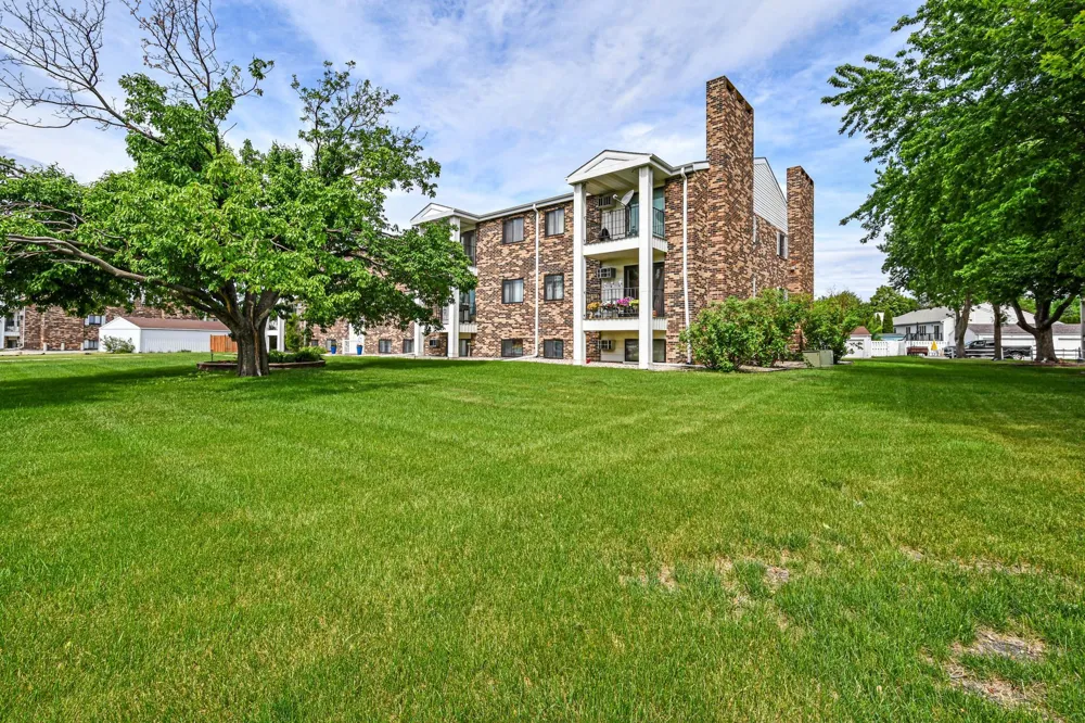 321 Prairiewood Circle S #304 Fargo, ND 58103