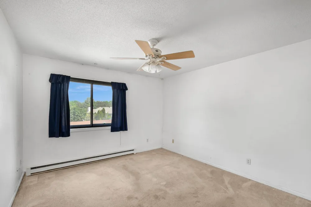 321 Prairiewood Circle S #304 Fargo, ND 58103