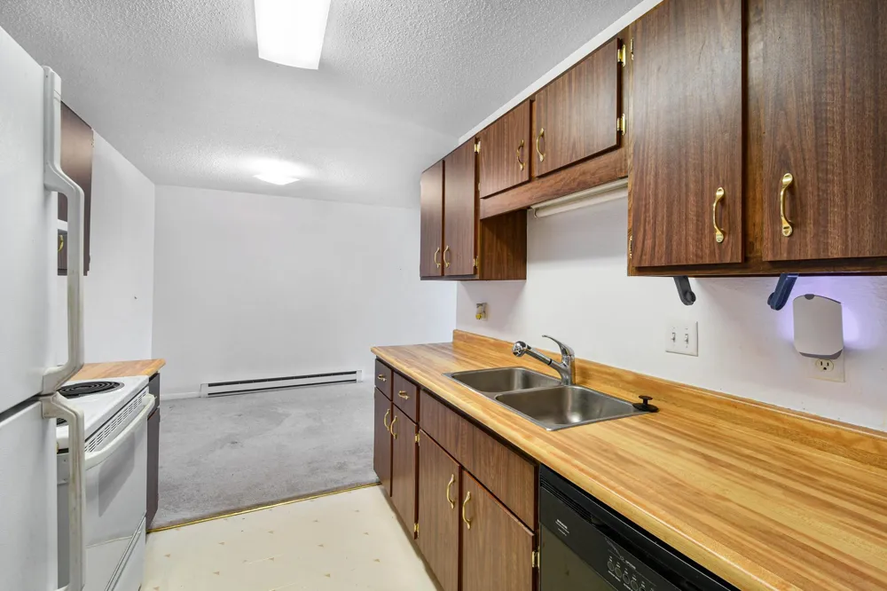 321 Prairiewood Circle S #304 Fargo, ND 58103