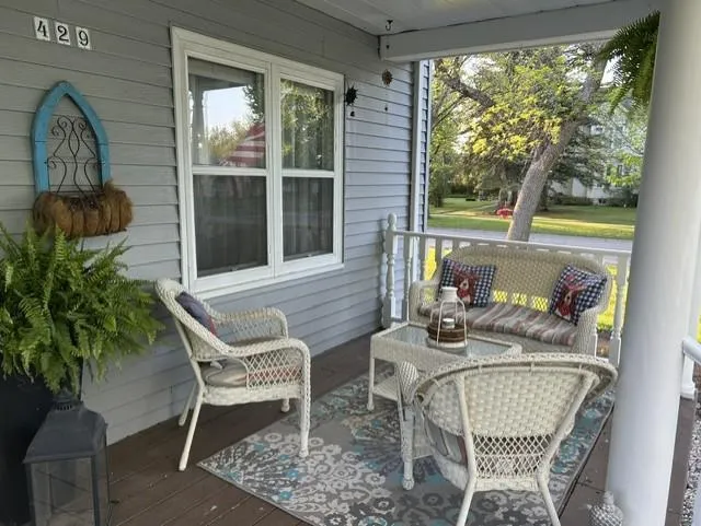429 8th Street Wahpeton, ND 58075
