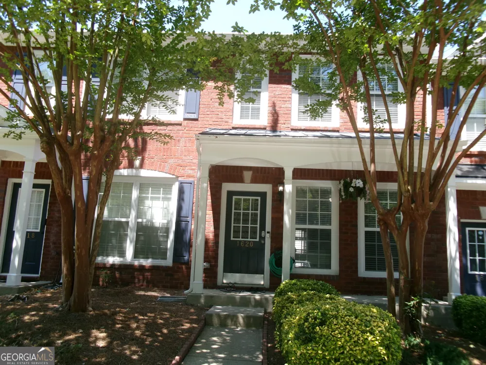 1620 Cove Creek CIR Norcross, GA 30093