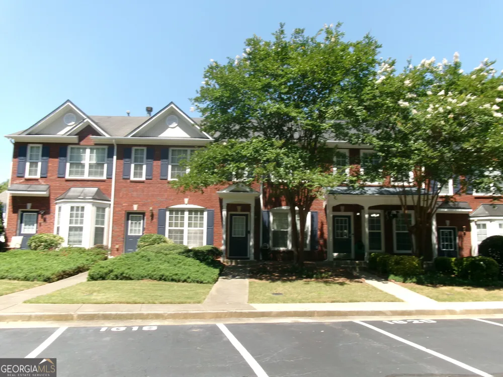 1620 Cove Creek CIR Norcross, GA 30093