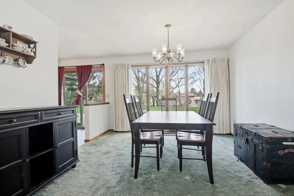 2932 Plum Tree Circle Menomonie, WI 54751