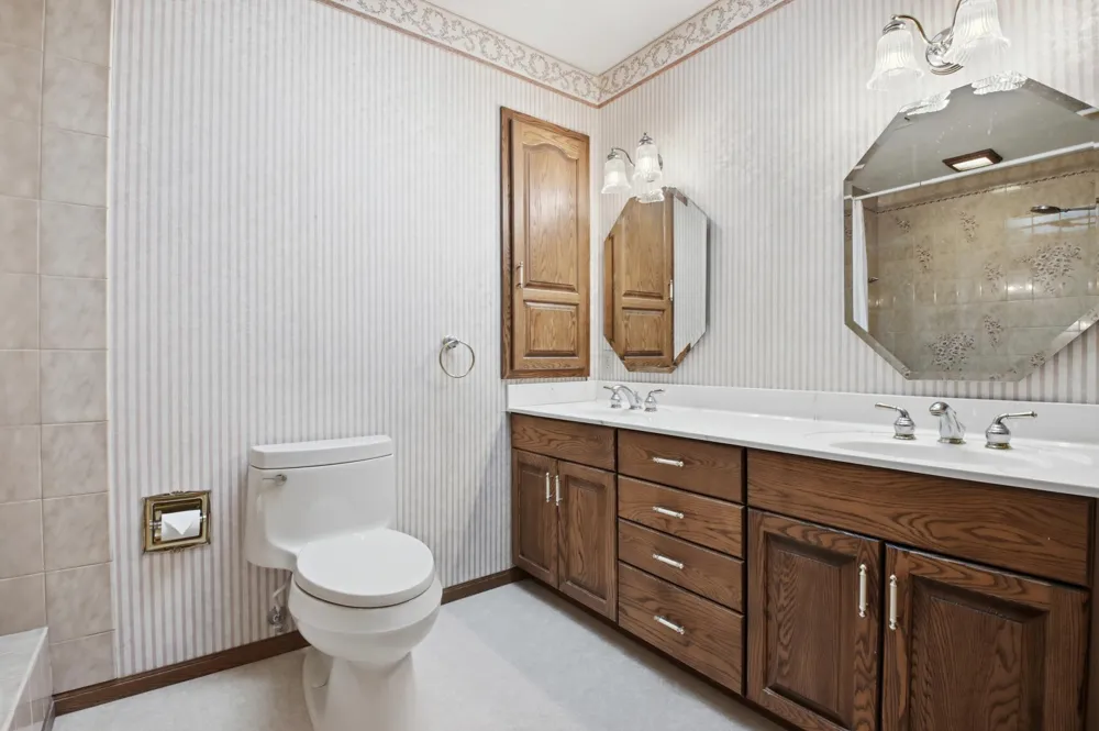 2932 Plum Tree Circle Menomonie, WI 54751