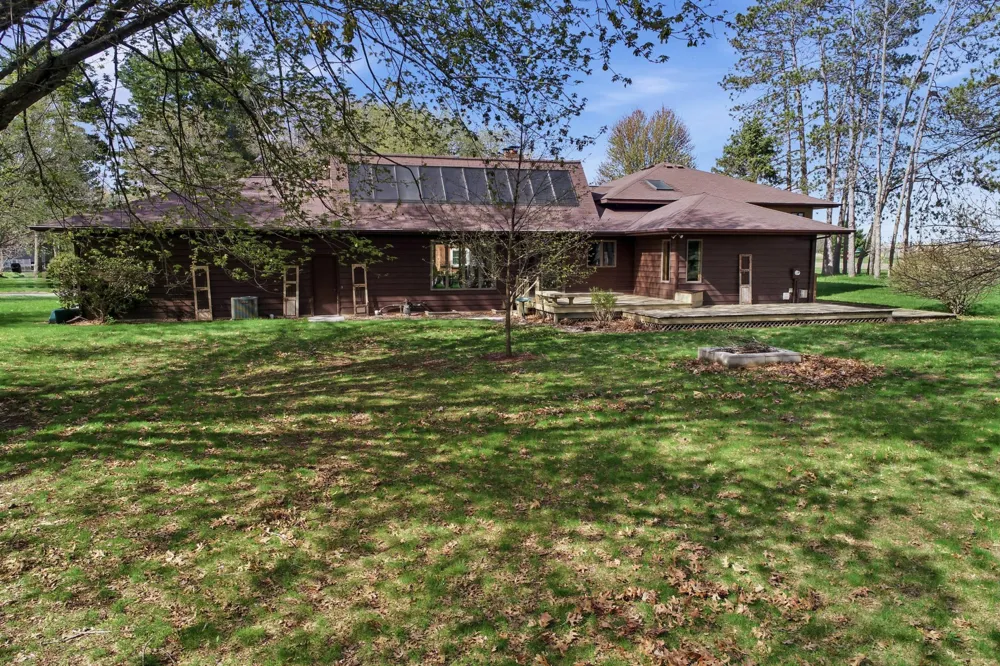 2932 Plum Tree Circle Menomonie, WI 54751