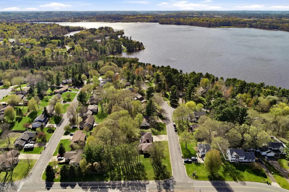 2932 Plum Tree Circle Menomonie, WI 54751