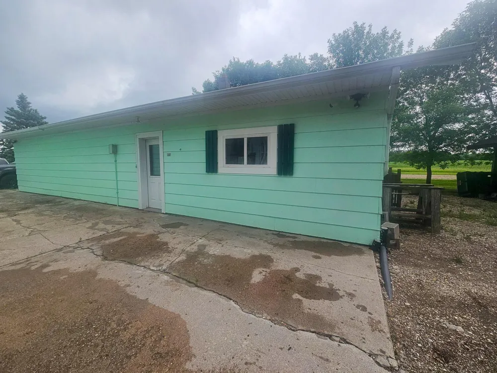 2617 State Highway 175 Hallock, MN 56728