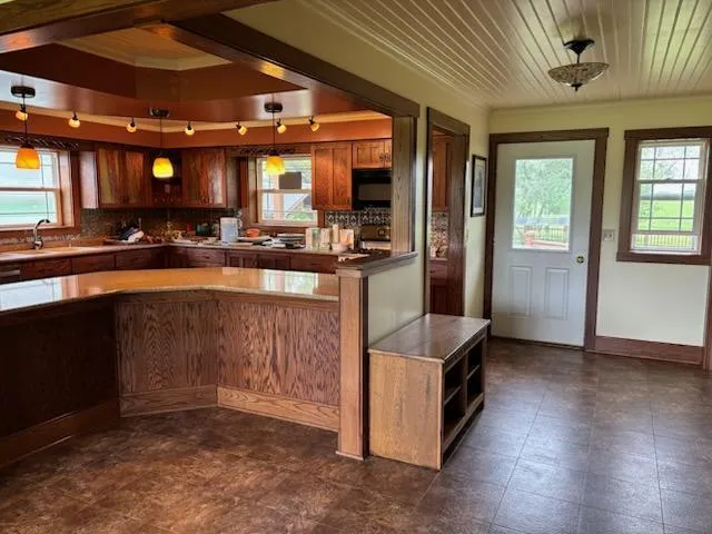 2617 State Highway 175 Hallock, MN 56728