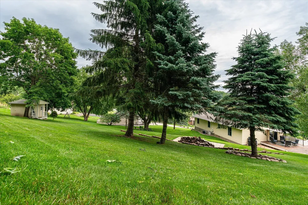 731 4th Street La Crescent, MN 55947