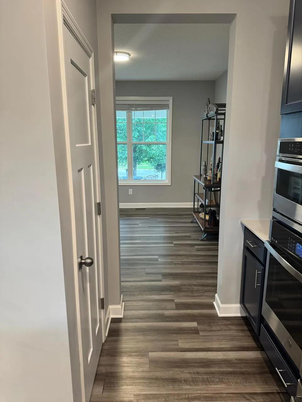 1562 Edgebrook Lane Carver, MN 55315