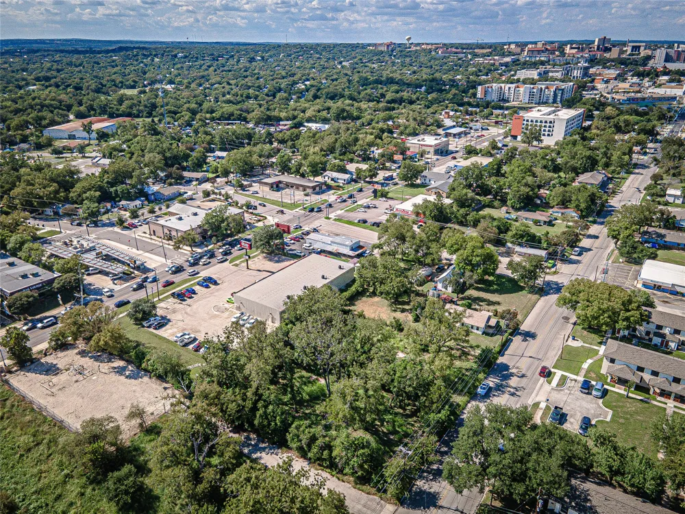722 S Lbj Drive San Marcos, TX 78666