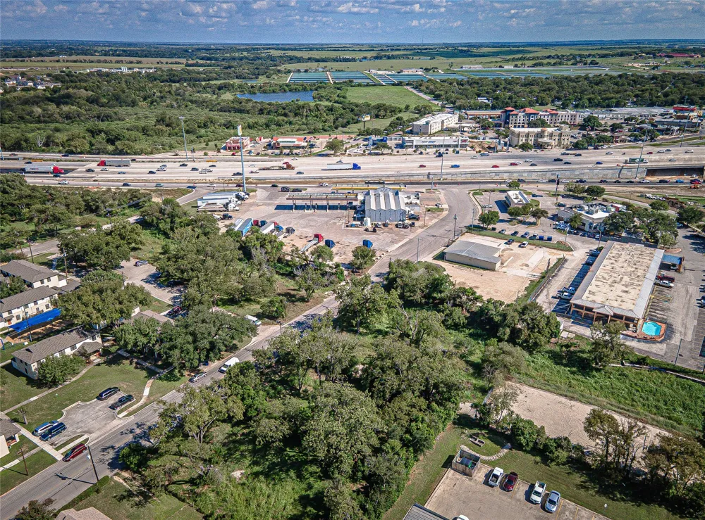 722 S Lbj Drive San Marcos, TX 78666