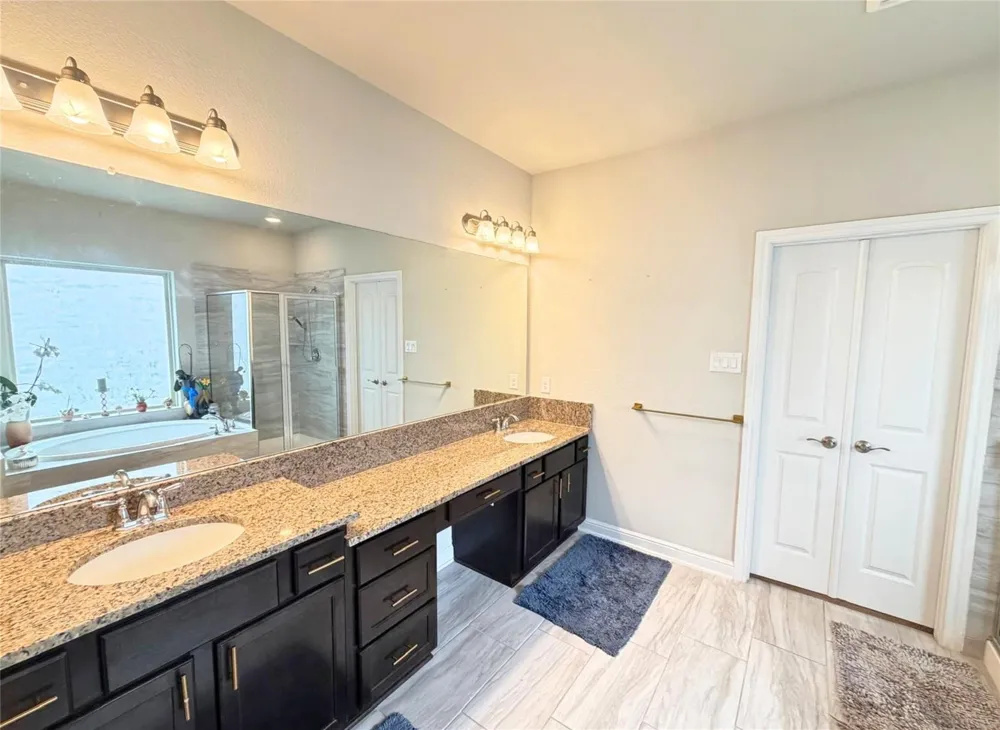 244 Upland Drive Waller, TX 77484
