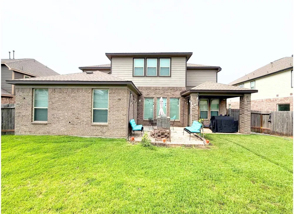 244 Upland Drive Waller, TX 77484