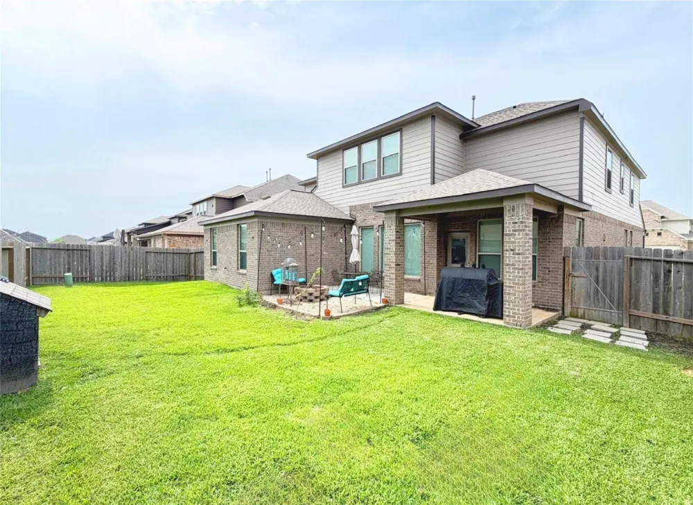 244 Upland Drive Waller, TX 77484