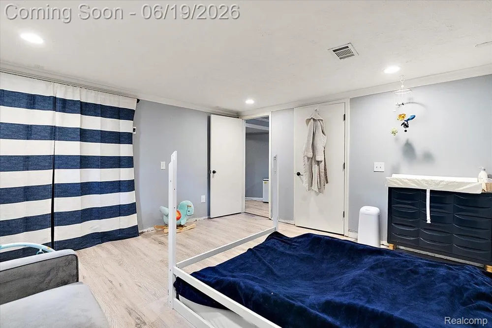 11387 Mart Road Green Oak Township, MI 48189