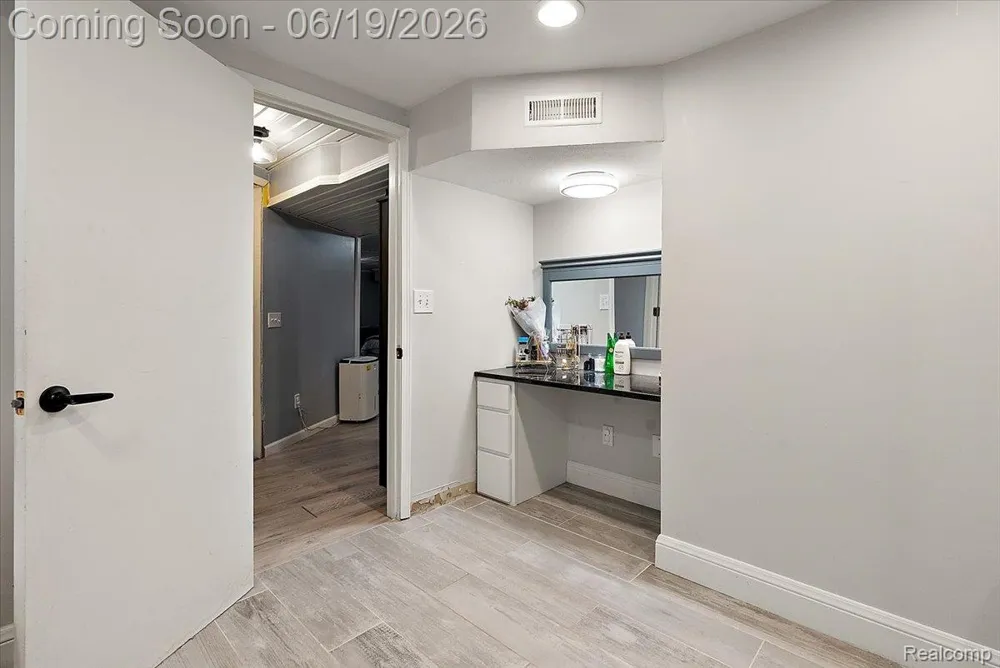 11387 Mart Road Green Oak Township, MI 48189