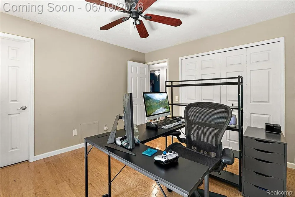 11387 Mart Road Green Oak Township, MI 48189