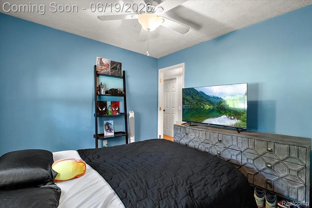 11387 Mart Road Green Oak Township, MI 48189