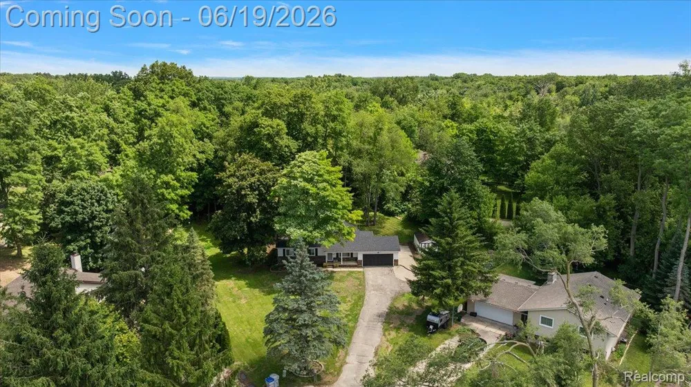 11387 Mart Road Green Oak Township, MI 48189